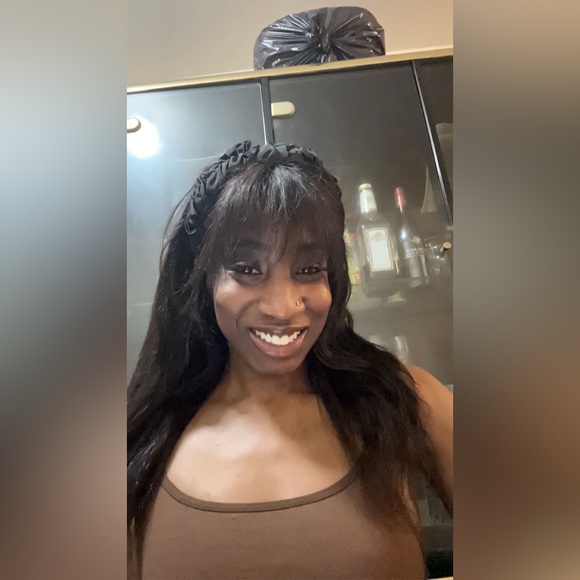 Meet your Posher, Shaugnassey - Picture 1 of 1